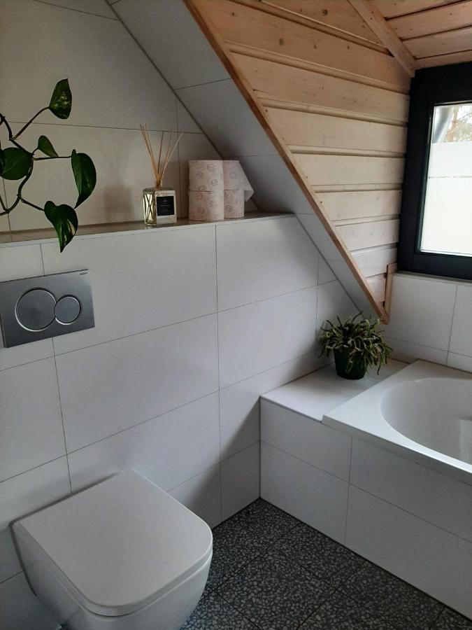 Vakantiehuis Met Hottub En Barrelsauna Оммен Экстерьер фото